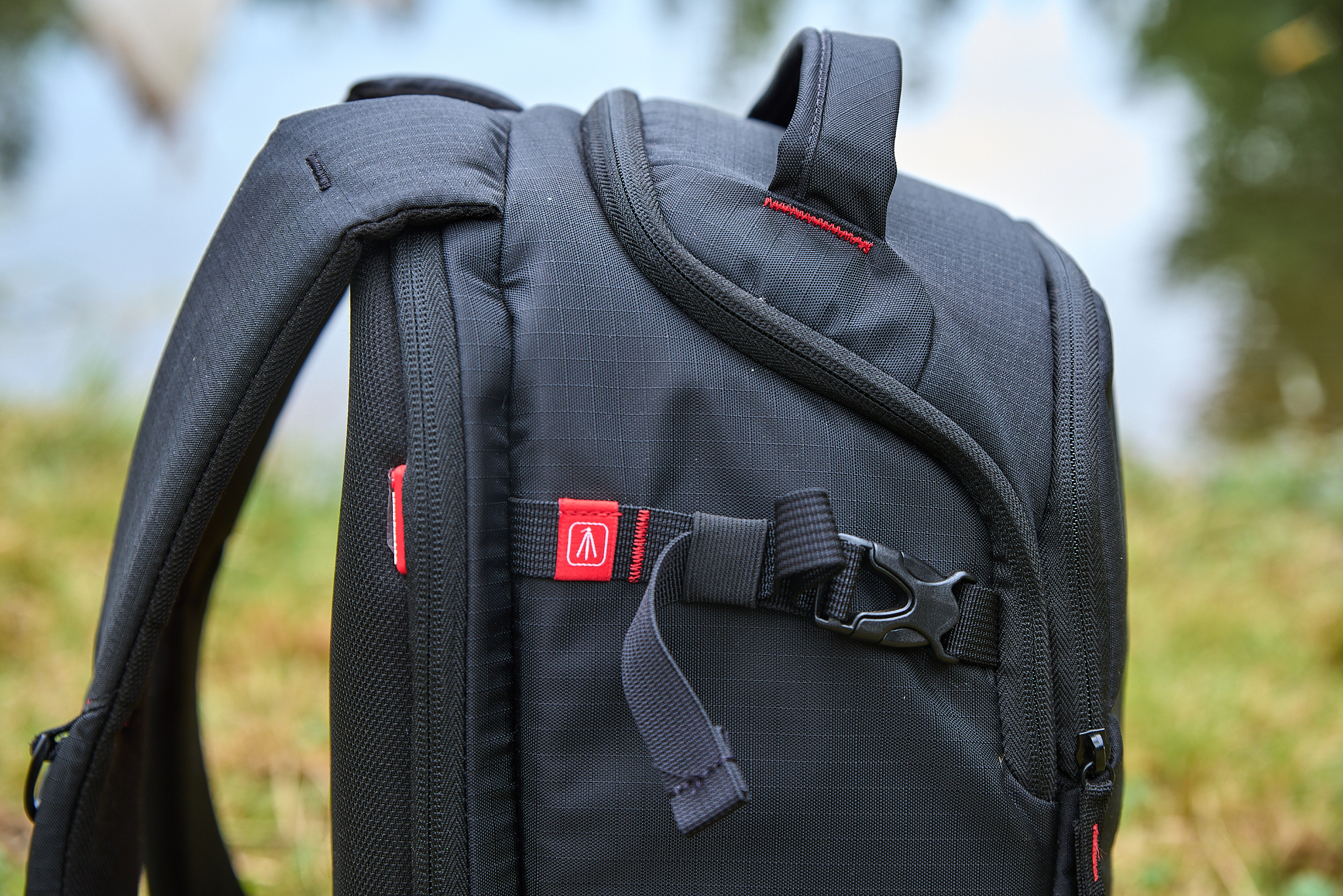 recenze_MANFROTTO_RedBee-310_Backpack_008