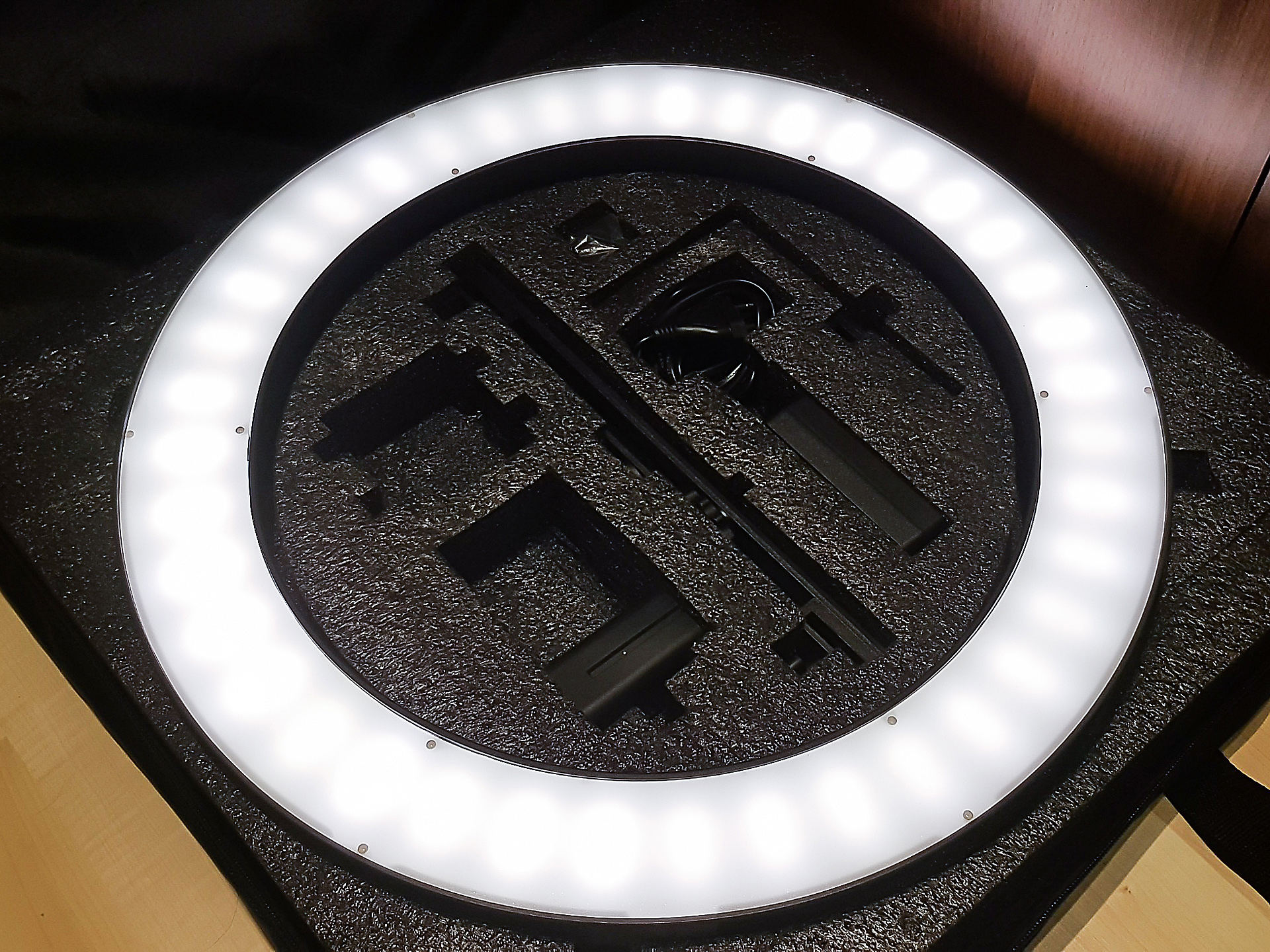 Fomei LED Ring SMD 32W - recenze (3)
